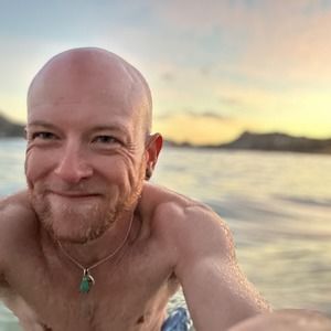 Meet your Posher, Ethan